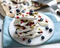 4 Ingredient Blueberry Yogurt Bark Food Heaven Made Easy Recipe Greek Yogurt Recipes Yogurt Recipes Yogurt Bark