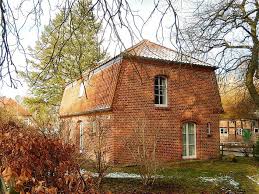 Suchen sie hier nach häuser in hamburg wie einfamilienhaus, mehrfamilienhaus, reihenhaus oder doppelshaushälfte. Haus Zum Verkauf 18279 Lalendorf Reinshagen Mapio Net