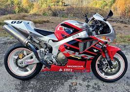 Pin By Daniel Fernandez Ruiz On Bikes And Racing Super Bikes Sport Bikes Honda Wing