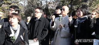 정확한 진단과 원인 감별을 위해 갑상선 항체 검사나 갑상선 초음파, 스캔을 할 수 있습니다. ì—¬ì•¼ 4ë‹¹ ìš©ì‚°ì°¸ì‚¬ ì§„ìƒê·œëª… ì²˜ë²Œ í•œëª©ì†Œë¦¬ í•œêµ­ë‹¹ ì¹¨ë¬µ ì¤'ì•™ì¼ë³´