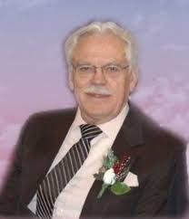 Ethan Utt's Instagram, Twitter & Facebook