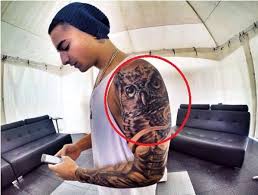 Maluma and girlfriend natalia barulich get matching tattoos! Maluma S 24 Tattoos Their Meanings Body Art Guru