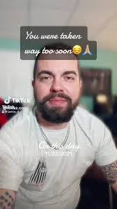 Jared Abrams's Instagram, Twitter & Facebook