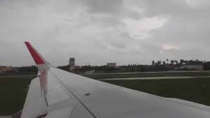 Melalui aplikasi tiket.com, kamu hanya perlu memilih jadwal penerbangan dan melakukan pembayaran dengan metode pembayaran favorit kamu. Air Asia Takeoff At Kota Bharu Airport A320 Youtube