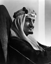 Faisal Ibn Abdul Aziz Al Saud Saudi Arabia 19764 1975 Usa Shares Niche King Faisal Saudi Arabia Culture Saudi Men