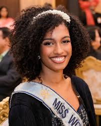 MissEarth #MissEarthItaly Natalia Guglielmo de 24 años fue anunciada como  la nueva @missearthitaly 2025 y será la encargada de representar a la  nación europea en la próxima edición de @missearth que se