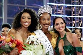 Natasha joubert, 22, was assigned as miss universe south africa 2020 on december 10, 2020. Miss South Africa Top Three S First Official Photoshoot Channel