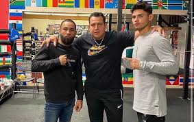 .de boxeo (cmb), el mexicano luis pantera nery, aceptó que la unificación de este sábado contra ya sin eddy reynoso en su esquina, con quien conquistó el fajín que defenderá, nery se siente más. Eddy Reynoso Defiende A Luis Nery De Eduardo Lamazon