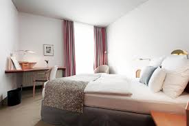 Es zeigt den richtigen gebrauch sowie aussprache und herkunft eines wortes und verzeichnet dessen synonyme. Hotel Haus Duden Wesel Aktualisierte Preise Fur 2021