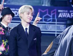 park jimin おしゃれまとめの人気アイデア pinterest maℓina