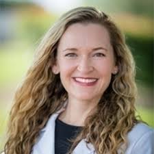 Amber Fenton's Instagram, Twitter & Facebook