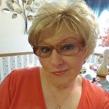 Wearing gray wigs after years of blonde wigs