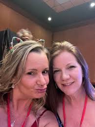 When Carrie Jaime steals your phone you wake up to a lot of selfies 🤣🤣🤣