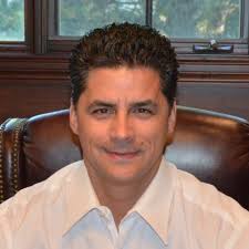 John Laratta (@johnlaratta)