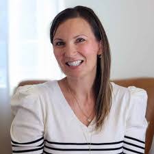 Liz Talbot's Instagram, Twitter & Facebook