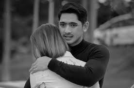 Kalau iya, mungkin juga ngefans dengan sosok arya saloka yang memerankan karakter aldebaran. Prilly Latuconsina Bongkar Perilaku Asli Arya Saloka Aldebaran Ikatan Cinta Okezone Celebrity