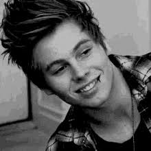 Luke hemmings gif on tumblr tumblr.com. Luke Hemmings Gifs Tenor