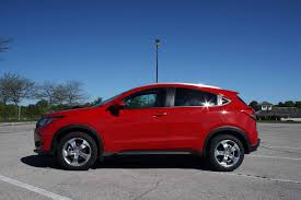 It has 24 cubic feet of cargo space behind the rear seat and up to 55.9 cubic feet of cargo space with the seats folded down. 2018 Toyota C Hr Vs 2017 Honda Hr V Comparison Autoguide Com