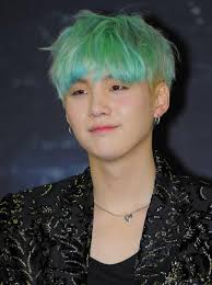 I really dont have a favourite hairstyle for him, i loved every hairstyle, except boy in luv/just one day. Bts S Hair Evolution Through The Eras Iheartradio