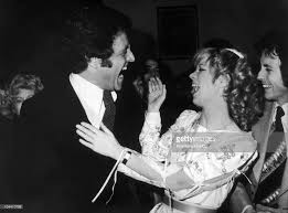The Two Young Newlyweds The Singer Joe Dassin And Christine Delvaux Joking Around On Their Wedding Day In Cotignac In Joe Dassin Chanteurs Francais Chanteur