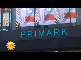 Die eingenähten hilferufe in kleidern des textildiscounters primark in filialen in nordirland und wales haben eine dringende. Primark Hype Kleidung Zu Dumping Preisen Sat 1 Fruhstucksfernsehen Youtube