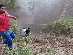 Unas 25 personas lesionadas tras caer bus en precipicio el domingo en San  Miguel