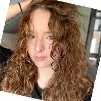 Amy Eddleman's Instagram, Twitter & Facebook