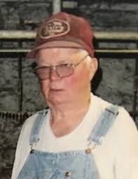 Leslie Reinhold's Instagram, Twitter & Facebook