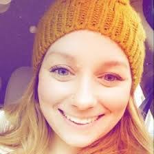 Amanda Hinkley's Instagram, Twitter & Facebook