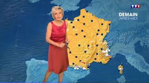 Evelyne dhéliat naît à cologne le 19 avril 1948 et grandit à bordeaux. Sorties Loisirs Video La Presentatrice Meteo Evelyne Dheliat Fete Ses 70 Ans Decouvrez Sa Premiere Tele La Provence
