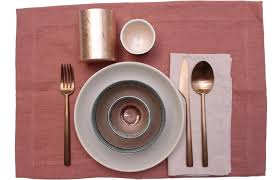La Tresorerie Revisite L Art De Mettre Le Couvert Couvert Couverts De Table Objets