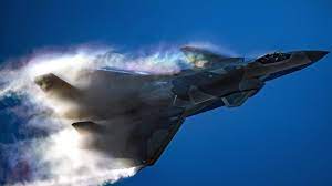 The aircraft can reach higher altitudes with its delta wings in supersonic speeds. J20 Stealth Fighter Performs Stunning Formations At China Int L Air Show Youtube