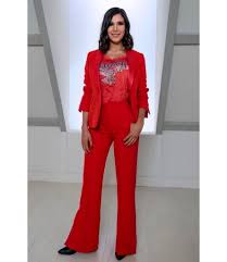 Andrea sings queen of the night from the opera the magic flute and satisfaction from the rolling stones in this work you can enjoy all the eclecticism of andrea rincon, as film and music director. El Look De Andrea Rincon O Como El Estilo Rocker Tambien Puede Ser Muy Chic Para Ti