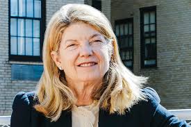 Candace Browning's Instagram, Twitter & Facebook