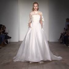 Check spelling or type a new query. Pin Auf Lazaro Bridal