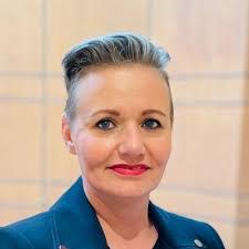 Alexandra Underhill's Instagram, Twitter & Facebook