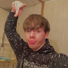 Am I the only one? 😂😂 ”Yes I'm taking pictures of the butthole”