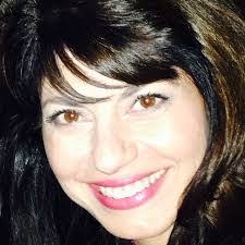 Beth Faught's Instagram, Twitter & Facebook