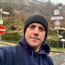 This is my first post,, Im self taught since my retirement, I only sing to  The Lord but thought I'ed take a chance. So to all you seniors out there  never give