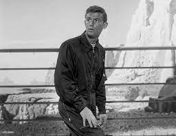 Roddy Mcdowall People Are Alike All Over Twilight Zone Twilight People