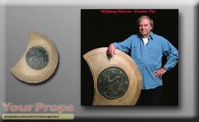 Check out how we decide after hours of researching and comparing. Troy Hero Trojan Shield Original Movie Prop