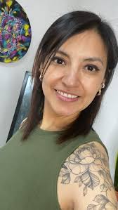 El corazón es una representación de mis duelos y mi esencia. Esto es parte  de Trascender, mi primera exposición individual. Te saludo el sábado 4 de  octubre a las 5:30 pm en