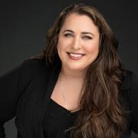 Kaitlin Mead's Instagram, Twitter & Facebook