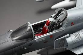 This is not strictly an a2a fighter, and can be used as a fighter bo. Freedom Model Kits é¦–é 