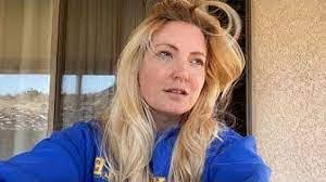 Danielle Hom's Instagram, Twitter & Facebook