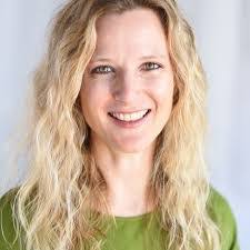 Summer Meek's Instagram, Twitter & Facebook