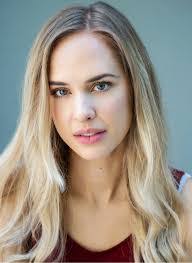 Emily Oppmann's Instagram, Twitter & Facebook