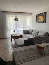 Die neu möblierte wohnung mit zwei schlafzimmern und einem tageslichtbad ist für 1 bis 2 personen geeignet. 2 Zimmer Wohnung Zu Vermieten Kleinebergstrasse 9 88045 Friedrichshafen Bodenseekreis Mapio Net