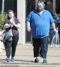 Lost Alum Jorge Garcia 47 Seen In Public For First Time In Over Two Years Running Errands In La Daily Mail Online