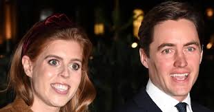 Reviven las sospechas de divorcio entre la princesa Beatriz de York y su  marido: el lujoso tren de vida de Edoardo Mozzi que ha hecho saltar las  alarmas